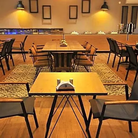 Club Sema מלון 3*